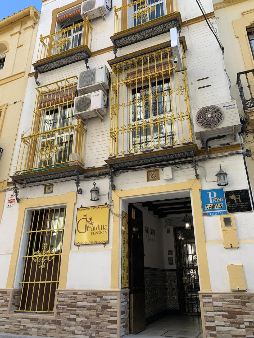 Giraldilla Hotel Seville Luaran gambar